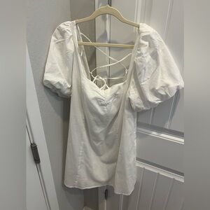 H&M women’s white linen dress. Size XL